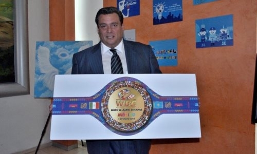 Президент WBC показал специальный пояс для боя Головкина 5 мая