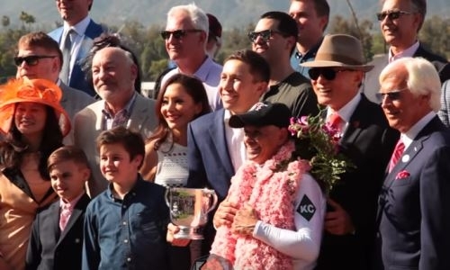 Видео награждения Головкиным победителя скачек в Калифорнии