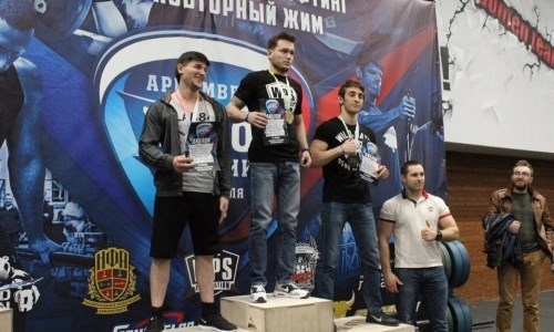 Казахстанец завоевал четыре награды и установил рекорд на кубке России по стритлифтингу