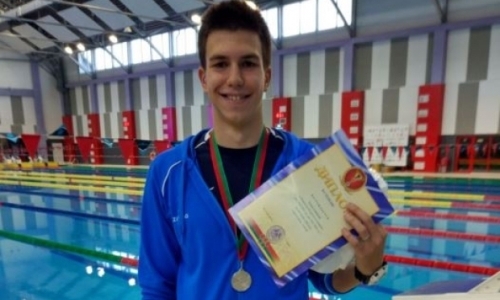 Пловец из Астаны завоевал две медали на соревнованиях в Беларуси