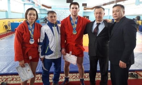 Самбист Алибек Зекенов получил лицензию на Азиаду-2018