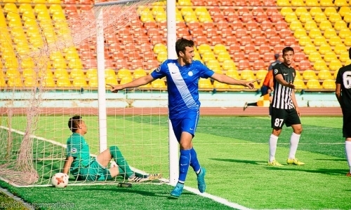 Султанов — дебютант Премьер-Лиги