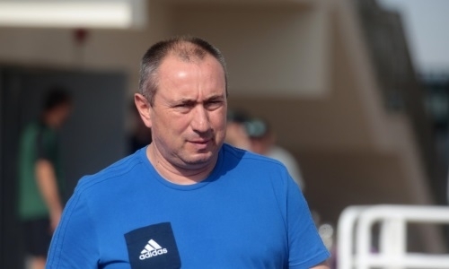 Станимир Стоилов посетил матч «Окжетпес» — «Кайрат»