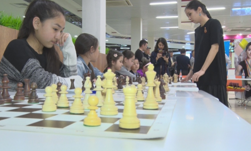 В Атырау откроется шахматная академия Динары Садуакасовой