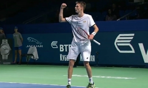 Бублик одержал волевую победу на старте турнира в Будапеште