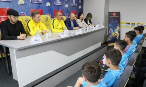 Воспитанники детских домов Казахстана встретятся с Неймаром