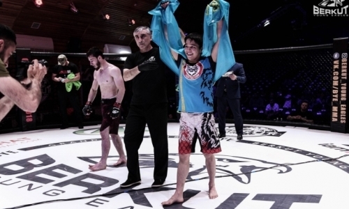 Казахстанский боец побил «Чеченского зомби» на турнире по ММА