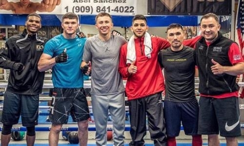 Казахстанский нокаутер продолжает тренировки с Головкиным