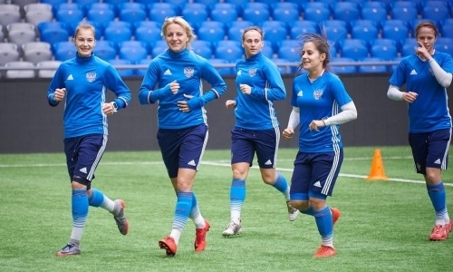 Фоторепортаж с предыгровой тренировки женской сборной России в Астане