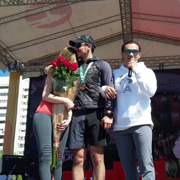 На «Алматы марафоне» сделали предложение руки и сердца