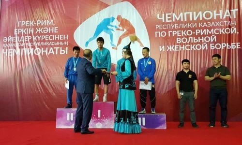 Завершился чемпионат Казахстана по греко-римской борьбе