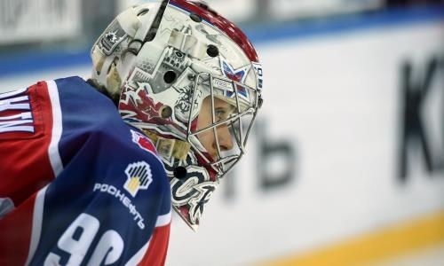 «Соперники создали много моментов». Голкипер сборной России назвал игру с «Барысом» своим лучшим матчем в сезоне 