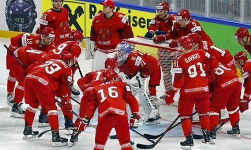 Беларусь вылетела в первый дивизион, где будет играть с Казахстаном