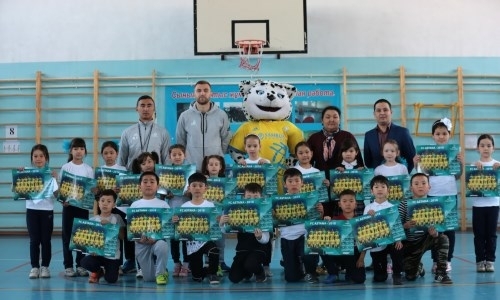 Щеткин принял участие в акции «Футбол — детям»