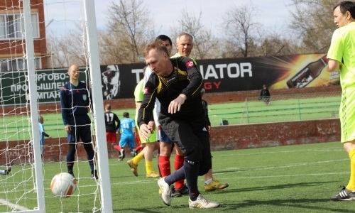 В Костанае состоялся международный турнир по мини-футболу среди ветеранов