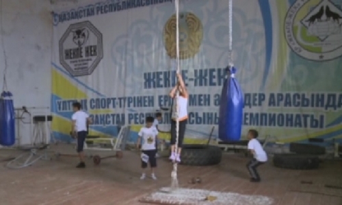 В Атырауской области юные борцы вынуждены тренироваться в старом здании