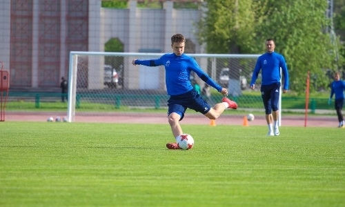 Фоторепортаж с вечерней тренировки «Жетысу»