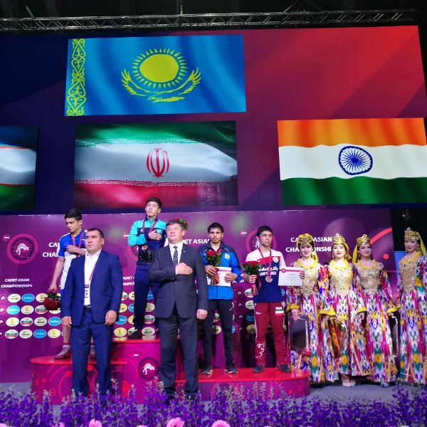 Казахстанец выиграл чемпионат Азии по греко-римской борьбе среди кадетов