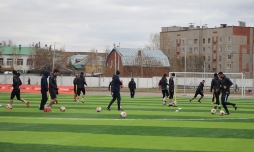 Фоторепортаж с тренировки «Кызыл-Жара СК»