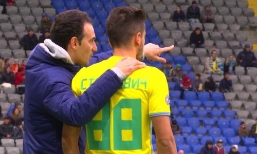 Видео послематчевой пресс-конференции Бабаяна игры Премьер-Лиги «Астана» — «Жетысу» 3:0