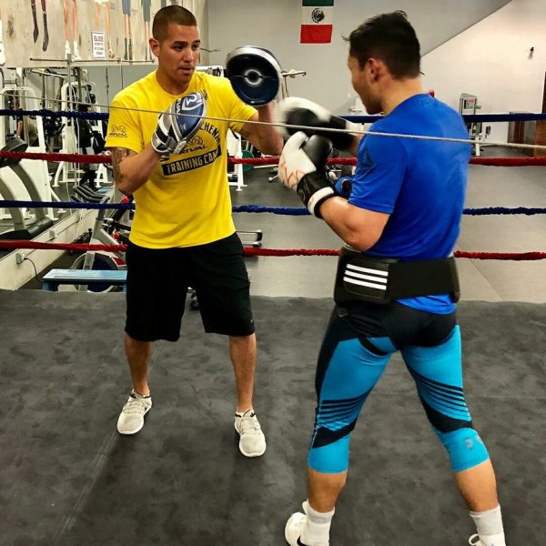 Названа дата следующего боя Каната Ислама в профи