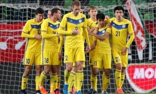 Букмекеры назвали фаворита в матче Казахстан — Азербайджан