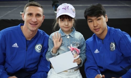 Шомко и Сейдахмет провели заключительную встречу с болельщиками перед матчем с Азербайджаном