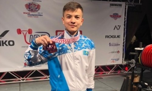 На чемпионате мира по пауэрлифтингу в Канаде казахстанец завоевал четыре «бронзы»