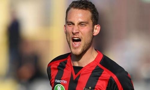 Форвард сборной Венгрии собирается в КПЛ