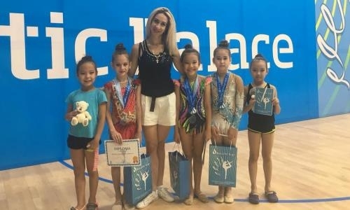 Юные гимнастки из Актау завоевали пять медалей на международном турнире в Баку
