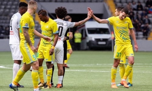 Про круглый мяч на ровном поле