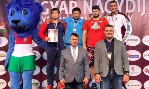 Сборная Казахстана по греко-римской борьбе выиграла четыре золотые медали на рейтинговом турнире в Венгрии