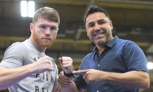 «„Канело“ так зол...» Промоутер Альвареса пригрозил Головкину нокаутом