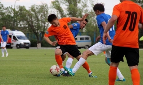 Десять футболистов пропустят 16-й тур Первой лиги