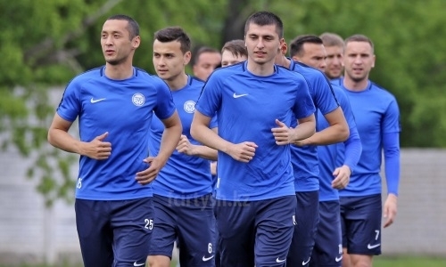Фоторепортаж с тренировки «Иртыша» на стадионе «Жулдыз»