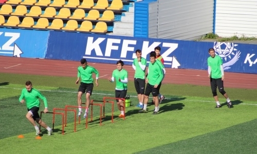 Фоторепортаж с тренировки «Кызыл-Жара СК»
