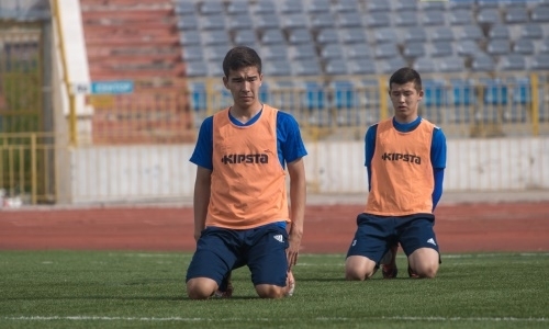Фоторепортаж с предыгровой тренировки «Жетысу Б» в Темиртау
