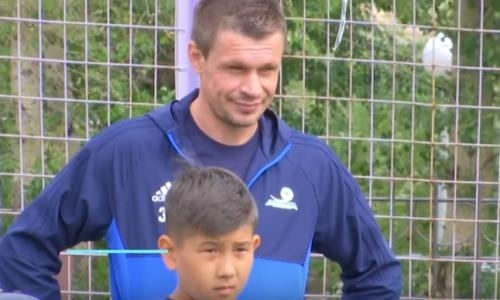 Видео мастер-класса футболистов «Астаны» для игроков «Динамо»