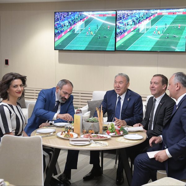 Как Нурсултан Назарбаев посетил матч открытия ЧМ-2018