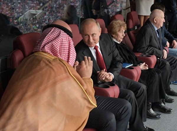 Как Нурсултан Назарбаев посетил матч открытия ЧМ-2018