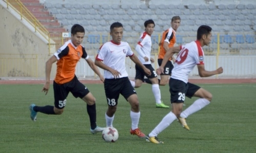 Фоторепортаж с матча Первой лиги «Шахтер-Булат» — «Байконур» 1:2