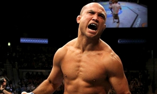 «Может вырубить одним ударом». Бывший чемпион UFC назвал фаворита поединка Головкин — «Канело» II