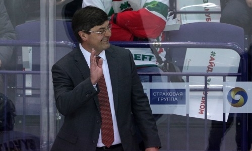 «Доус — настоящий профессионал». Главный тренер «Автомобилиста» рассказал, в каком звене будет играть экс-игрок «Барыса»