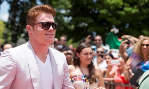 Промоутер «Канело» назвал его большое преимущество в бою с Головкиным