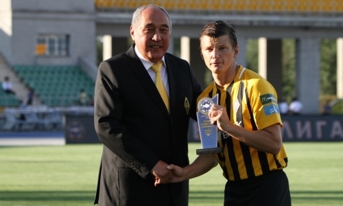 Аршавин и Исаэль получили награды от ПФЛК