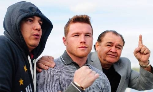 Тренер «Канело» озвучил две дерзкие цели на бой с Головкиным