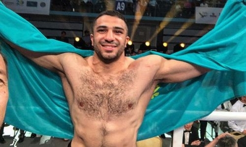 «Зритель был недоволен». Казахстанских боксеров обвинили в боязни сильных соперников