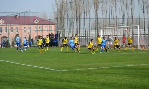 Котировки букмекеров на пять матчей 18-го тура Первой лиги