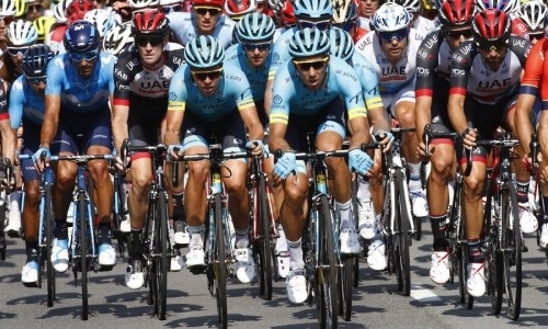 Лидер «Астаны» высказался о серьезном завале и падении на «Тур де Франс»