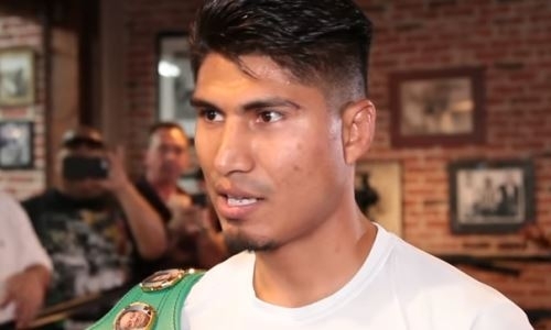 Непобежденный чемпион мира сделал прогноз на второй бой Головкина и «Канело»